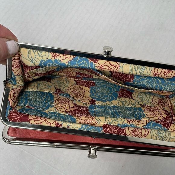 Hobo Lauren peach leather double frame clutch/wallet NWT - Picture 9 of 11